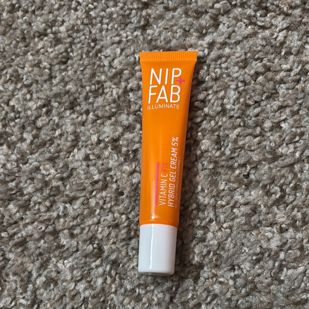 New nip + fab Vitamin C Hybrid Gel Cream